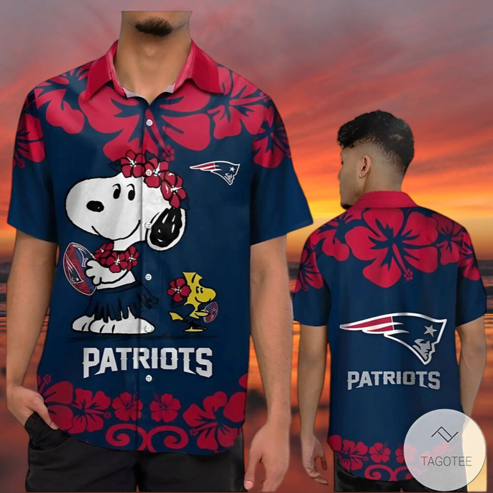 New England Patriots And Snoopy Hawaiian Shirt Blue NFL Gifts For Fans 3